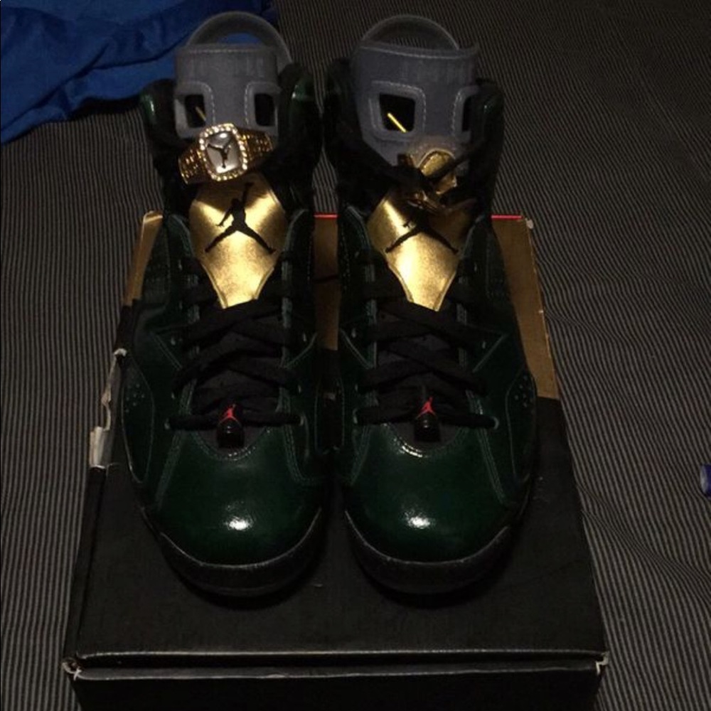 Nike Air Jordan Retro 6 VI "Champagne" Pine Green
